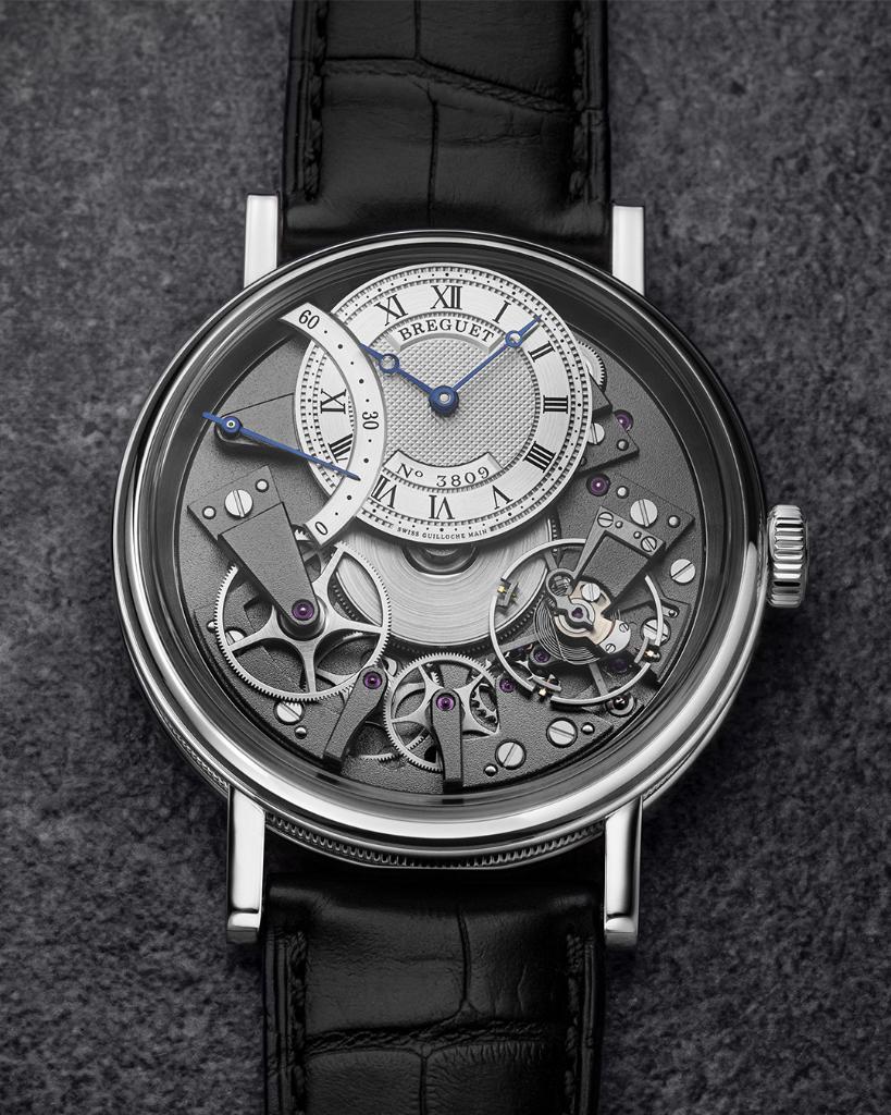 MontresBreguet's tweet photo. This watch, like the rest of the collection, is inspired by the “subscription watches” and recalls the genius of Abraham-Louis Breguet who first produced these one-hand watches in 1796.
#ref7097 #TraditionCollection https://t.co/HvUYDesQ7e
