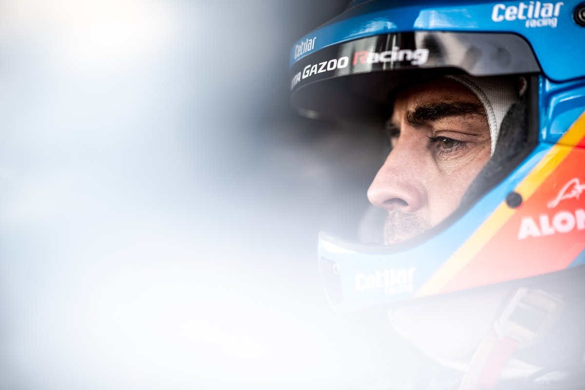 CetilarRacing's tweet photo. Ready for the new challenge alongside @alo_oficial, the @dakar 2020! tomorrow the start from Jeddah... so, #gofernando and #gotoyotagazooracing!💪#cetilarracingdesert https://t.co/fVBcwno4JW