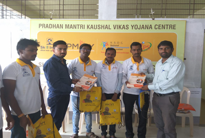 kipsskills's tweet photo. A Induction Kit distribution ceremony was held at KIPS EDUCATIONAL CHARITABLE,BELGAUM, KANPUR, PURNIA in PMKVY 2.0 (CSSM)
#NSDC #KIPS #skillIIndia #PMKVY #Skills4all #abskillskibaari #skilltraining #SkillIndia #inductionkit
@NSDCINDIA @MSDESkillIndia @PMKVY_INDIA @DrMNPandeyMP https://t.co/oXpL2xs607
