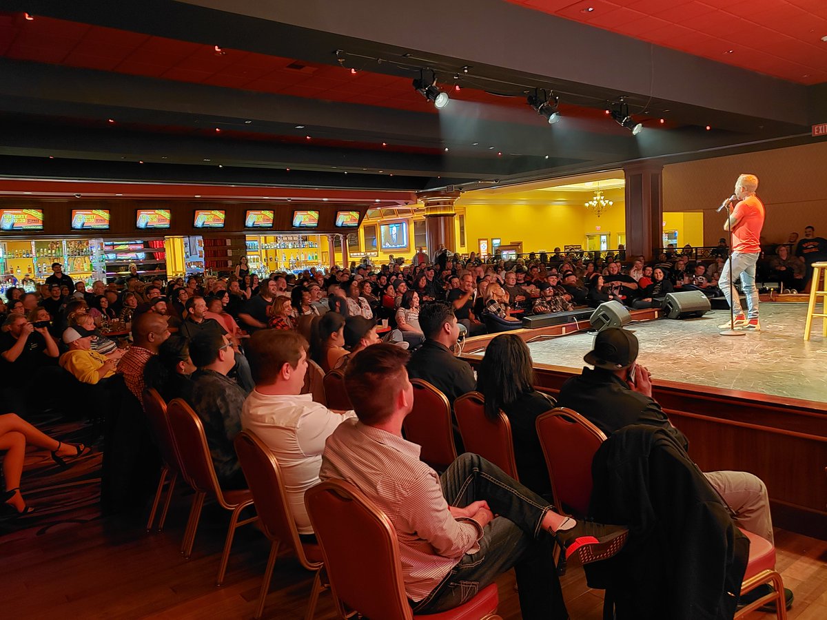 .<a href="/ThaiRivera/">Thai Rivera</a> headlining a standing room only crowd at 2am <a href="/thedirtyat1230/">Dirty at 12:30</a> <a href="/southpointlv/">South Point Hotel</a> 
<a href="/BestofVegas/">Best of Vegas</a> <a href="/TheBestOfLV/">Best Of Las Vegas</a> <a href="/CityLightsShine/">City Lights Shine</a> <a href="/JackDaniels_US/">Jack Daniel's</a> <a href="/Patron/">Patrón Tequila</a> <a href="/budlight/">Bud Light</a>