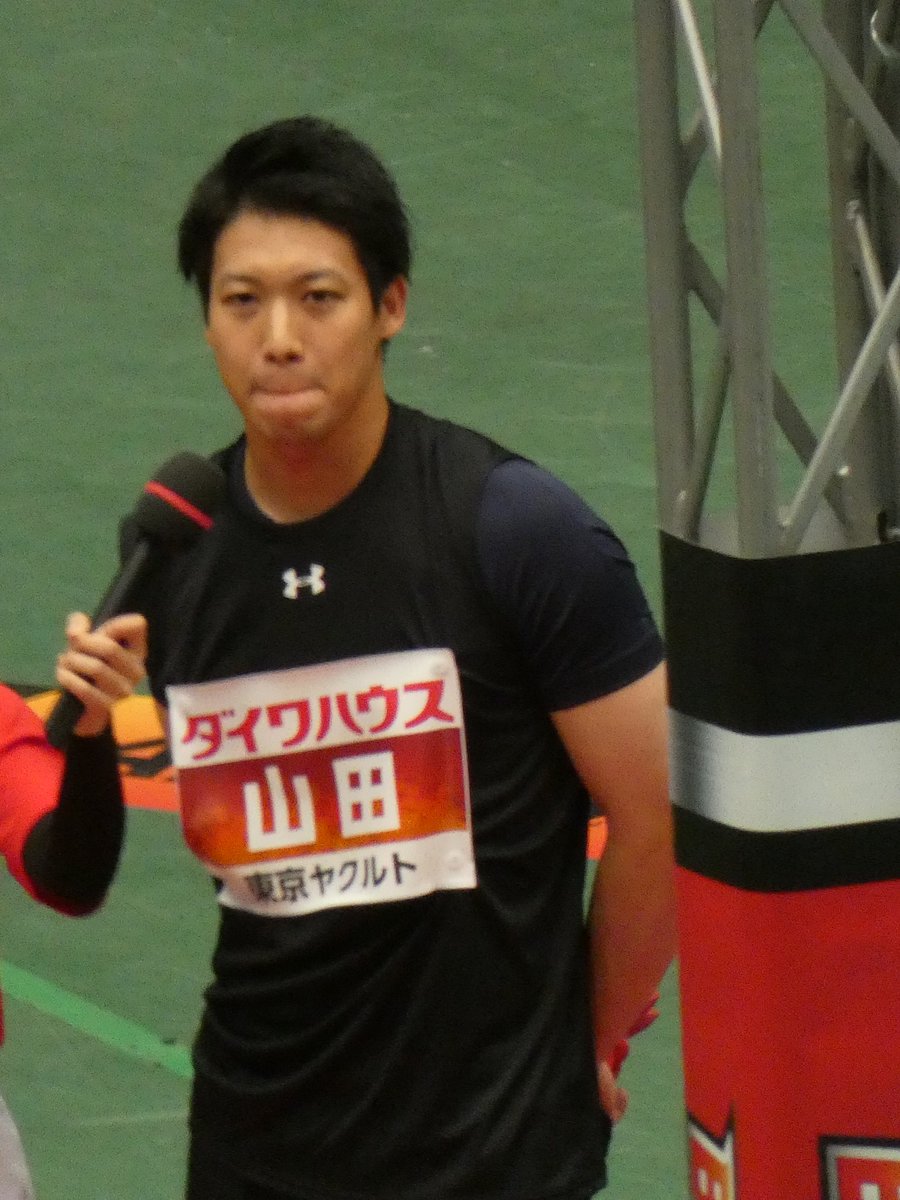 野球好き ズッキー バトスタ スーパースター 山田哲人 決勝戦 ここ連写 ちゃーんす と思ってたくさん撮ったけど ちょっとピント合ってない 力入ったよね きっと でも こんな表情おさめられて嬉しかったです バトルスタジアム