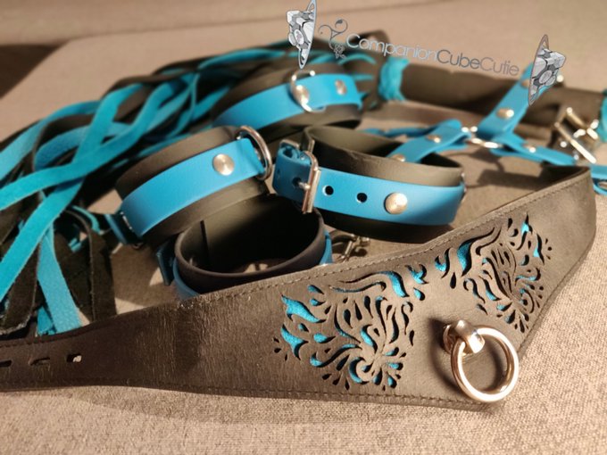 I'm still so excited about my new #bdsm cuffs, so I took a few pics I wanted to share.   Btw: They were<a href="/tag/bdsm"class="tags">#bdsm</a><a href="/tag/kilicuffs"class="tags"><span>#kilicuffs</span></a>