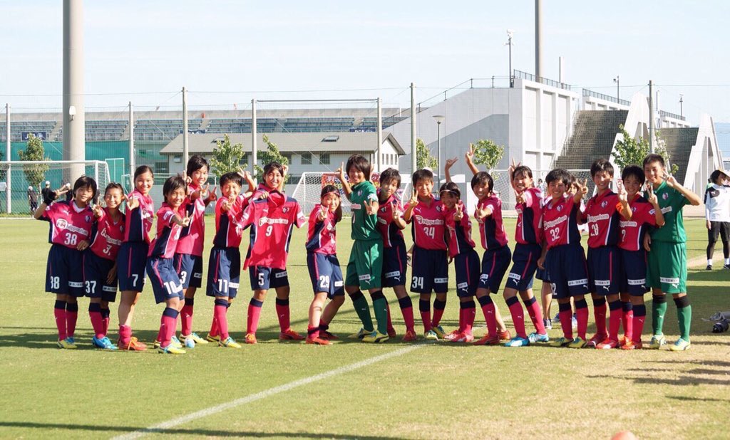 ryomyu0927's tweet photo. 5期生のみんな6年間お疲れ様！
高校から学芸に行ってみんなと同じ様に
セレッソにあがれなかったけど学校で
会ったり5期生の姿をみると実は心の中でまた一緒にサッカーしたいって思ってた
敵じゃなくて仲間としてしたかった
そう思えるみんなに出会えて良かった︎
これからもそれぞれの道で頑張ろう！ https://t.co/fo5PRg18aG