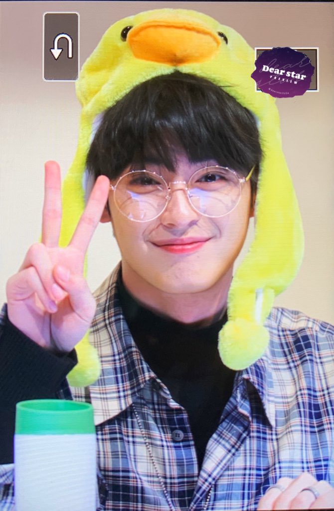 dearstar0204's tweet photo. 200104 팬미팅 4부 

내 존재의 이유는 너야🥰♥️

#신준섭 #준섭 https://t.co/bp8EKseOqy