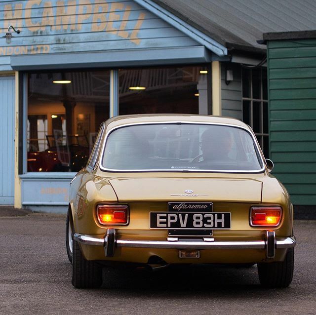 AMorrisDesign's tweet photo. Gold #alfagiulia . . .
.
~//~
.
#alfagiulia #veloce #bertone #alfa #classiccar #classicalfa #oldtimer #giuliasprintgt #sprintveloce #brooklands #sportscar #brooklandsmuseum #motorsport #stepnose #gtv #drivetastefully #instacar #carsofinstagram . . .
.
~/… https://t.co/9o7U5PK1w0 https://t.co/ibSYDZ1syr
