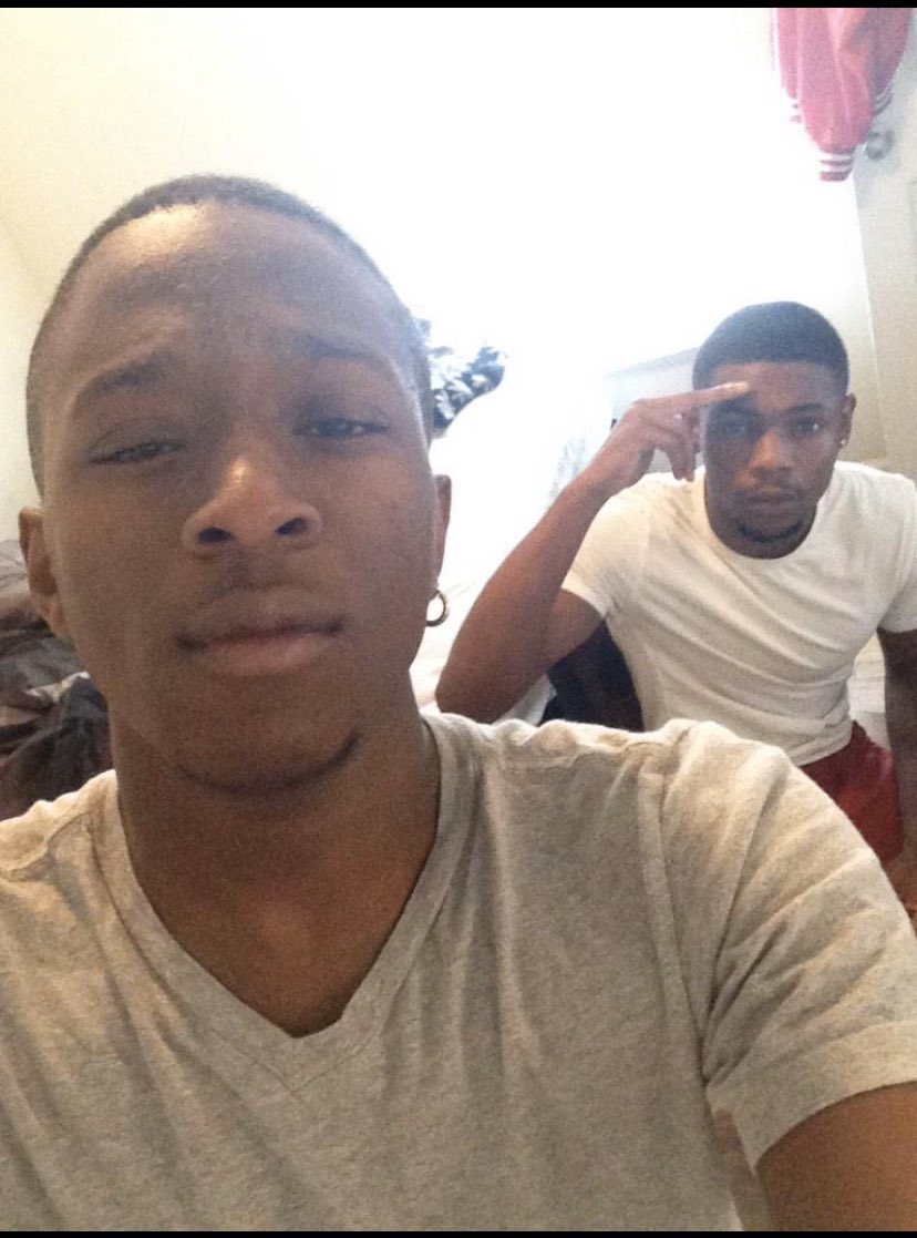 ViccTheRuler803's tweet image. Showed you how to move and the streets took ya from me .. I miss ya thug #LLJUSTO 💔🖤