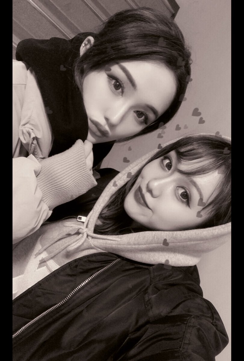 𝐿𝑒𝑒 親友とは太っててもお互いに 今日も可愛いね むちむちでも可愛い って 褒め合ってるからお互いに痩せられない負のスパイラル だって可愛いんだもん 俺の太ももがたくましすぎて 誰か枕に困ってる人寝るか