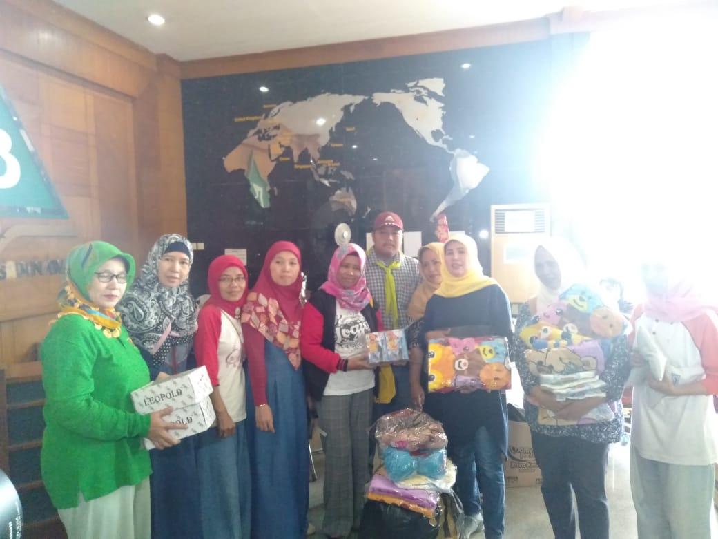 himatalabinawan's tweet photo. Terimakasih walikota atas bantuan logistiknya untuk korban banjir
#BanjirJakarta https://t.co/nRqcRoQir7