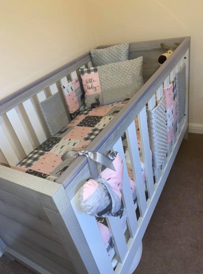 sarahblueg's tweet photo. πFull cot /Cotbed baby bedding set made in Everton fabricπ (other teams available)
Full set Β£65
Includes
Quilt
Bumper
Cushion
Heart
Bunting
Free delivery π
Β£55 without bumper
#COYB .... ππππ #Everton #evertonbedding #efc #baby #babybedding #efcbaby https://t.co/OeCt2OpvJd
