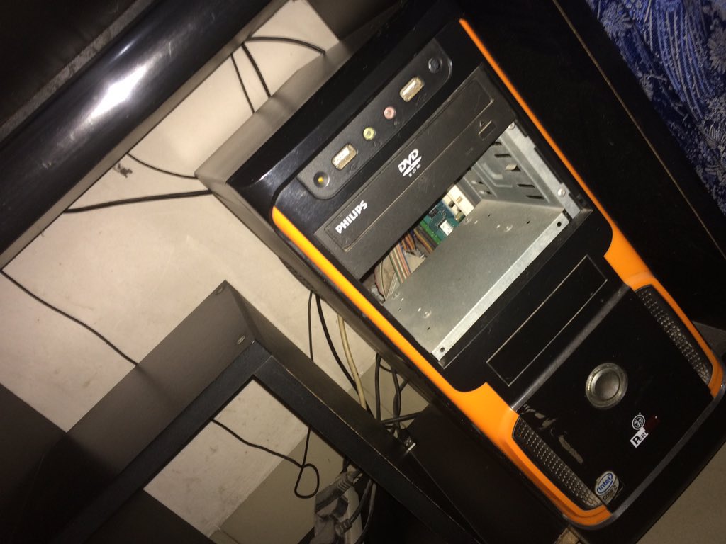 rusaf_rahman's tweet photo. @Ed_TechSource I wanna apply for setup makeover sir https://t.co/NJ8ioSLjZa