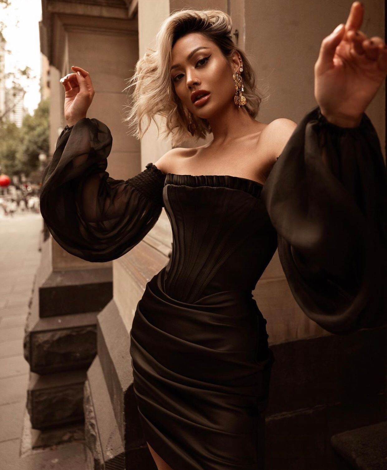 Featured image of post House Of Cb Yaz Dress