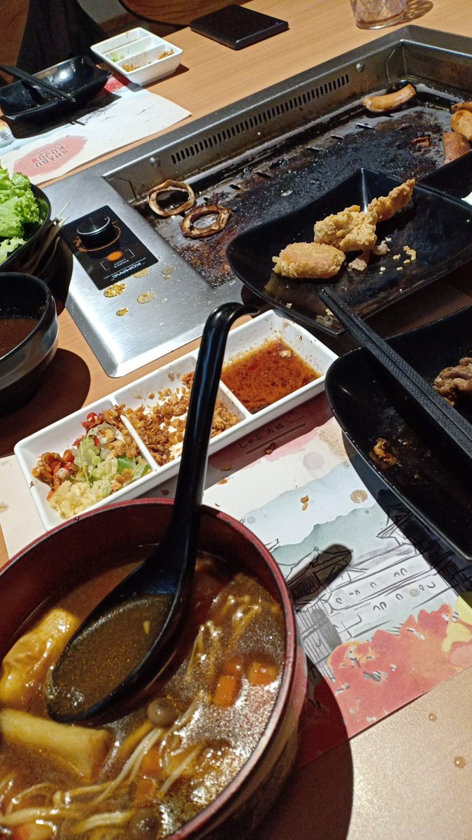 AndiantiMaulida's tweet image. Pemborosan di awal tahun awal bulan🙃 
#Dateng nya pengen cepet cepet udah nya nyesel:(