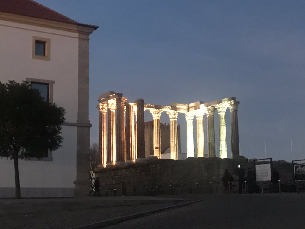 Telma_ebc's tweet photo. Historical heritage, one of the wonders of the world.... Évora! https://t.co/m3xmOlhu21