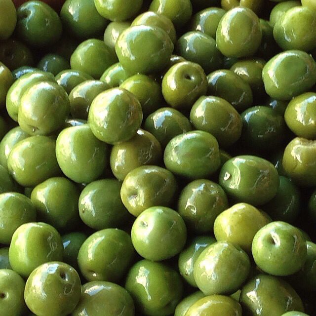 We’re open! Get your great fresh produce here, til 3pm. #londonmarkets #londonfarmersmarkets #saturdaymarkets #londonfoodie #londonfoodies #whatlondoneats #shoppinglondon #nunhead #peckham #telegraphhill #selondon #londoneats #eatslondon #southeastlondon #newcross #newcrossgate