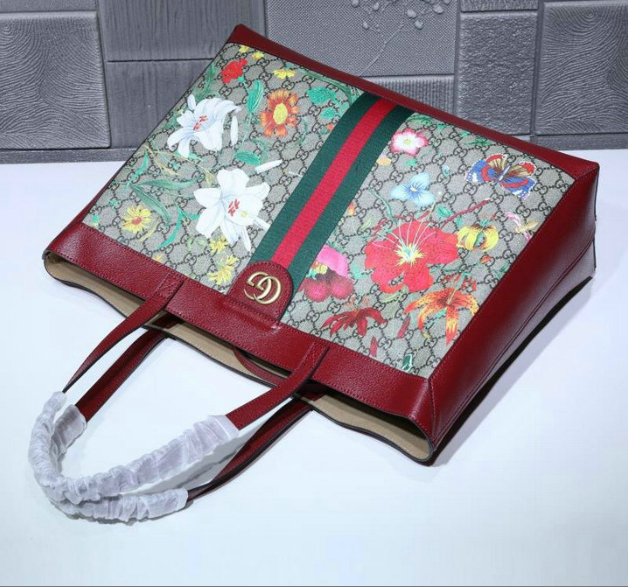 pk_collection's tweet photo. Gucci bags 
PVC+Leather
Size: 44-33-15 cm
#louisvuittonbags #guccibag #chanelbag #yeezy #lvbag #lvbags #bubbelue #mcqueen #pradabag     #handbag #bags #bag #gucci #yslbag #Balenciaga #fendi #fendibag #dior #YSL #hermes #DolceGabbana #LV #louisvuitton #chanel https://t.co/z0vCCFYcwa