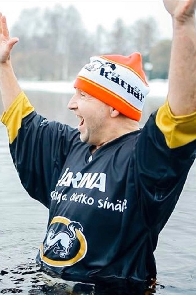 petopodi's tweet image. Uudelleentwiittaa tämä ja kommentoi alle Kärppien pelaaja, joka laittaa ensimmäisenä Verkko heiluu soimaan. 

Oikein arvanneiden kesken arvotaan Kärppien fanipaita joukkueen nimmareilla. 

Vastausaika päättyy 4.1.2020 klo 17:00. #Kärpät #Liiga 

Yhteistyössä @Osuuskauppani