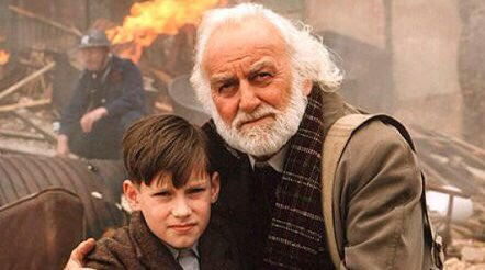 KarinCrimmins's tweet photo. Well that’s enough crying for one morning 😢😢 Just watched #GoodnightMisterTom with the 9 yr old as #PreLearning for their book this term. Great film but emotional #WW2 #Evacuee #ChildAbuse #MentalHealth #Love #HappyEverAfter Now to write about the characters with @MumTherapist https://t.co/CS8j4M92Bd