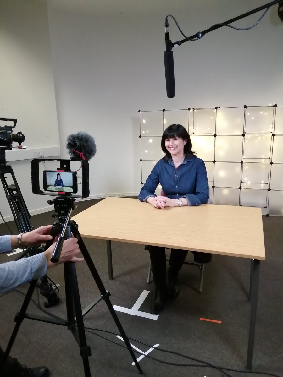 pukkapresenting's tweet photo. "It was exactly what I needed to help me gain confidence to speak on YouTube, vlog and on social media."https://t.co/0O7wh1li99
Presenting to camera for vlog &amp; YouTube short course starts 15 Jan, book by 7 Jan to get your place. Includes talk to camera &amp; interviewing @citylit https://t.co/S4Jxk3rhwc