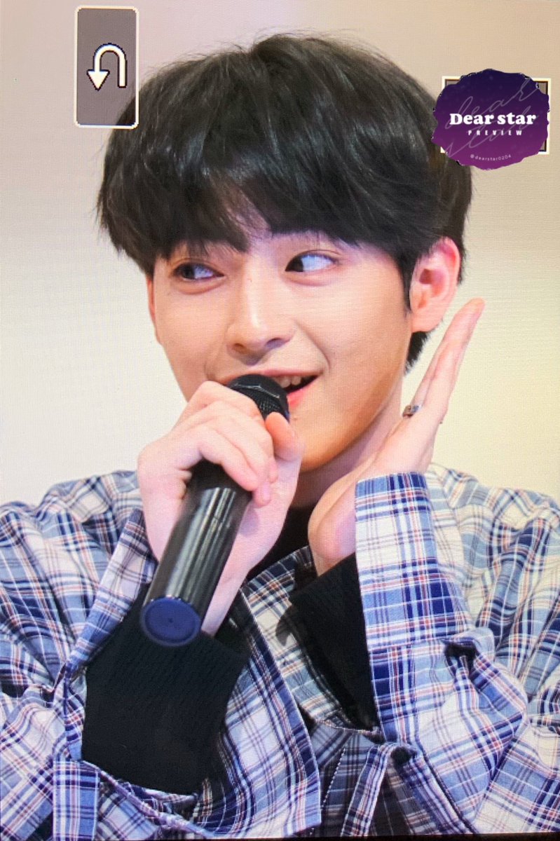 dearstar0204's tweet photo. 200104 팬미팅 4부 

역시 난 준섭오빠뿌니야🤐🥰😛

#준섭 #신준섭 https://t.co/0YIfpESLDJ