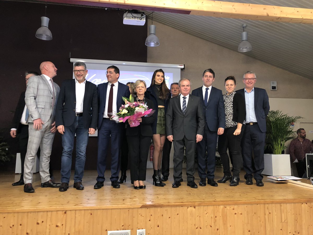 Lucbouard's tweet photo. J’adresse mes sincères #remerciements à Gérard Rivoisy, #Maire qui oeuvre pour ses #habitants depuis 40 ans! Sa vive participation aux #projets de la vie de sa #commune ont fait de #Nesmy une commune #AggloYonnaise vivante où il fait bon vivre! @larochesuryonfr #Vendée #lrsy https://t.co/VN8CK9MqGG