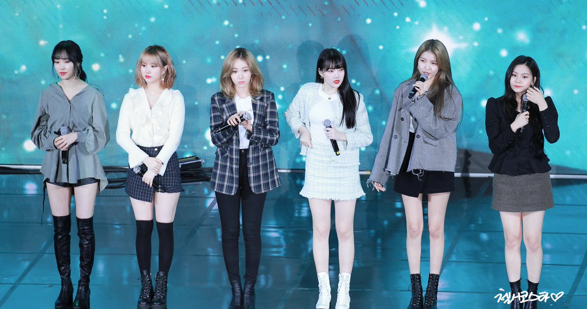 200104 #여자친구 (#GFRIEND) 대전 하나시티즌 창단식 Full 직캠(Fancam) by 첼시코스타

youtu.be/SuDk8lRCa2I
19:27