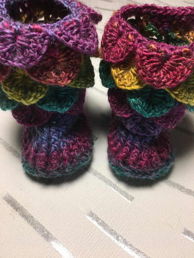 Woollymoos's tweet photo. Pixie hat & booties set only £20 inc postage ! Can be made in different sizes... https://t.co/uKIlolrvKy #babybooties #babypixie #ukgiftam #handmade #madeinscotland https://t.co/DrCTI70LCt