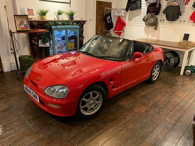 racebreakfix's tweet image. I treat from when I was the last @caffeineandmachine customer of 2019 🎉 So small it fits inside!! #Cappuccino #CuteAF ift.tt/2txqbq5