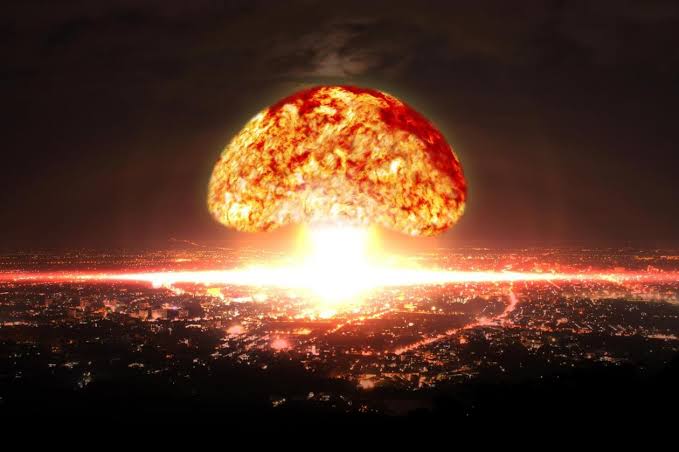 Dahlinggg_02's tweet photo. What I saw in my window on January 1 vs What will I see next week #WWIII https://t.co/vevB6cQ6UE