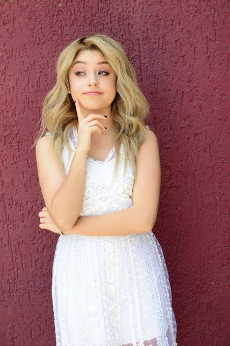 /me encanta esta foto/
Señorita <a href="/karolsevilla/">KAROL SEVILLA</a>  
H E R M O S A 💟