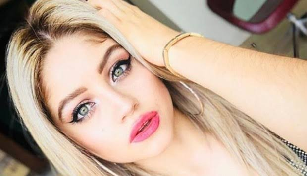 Hola <a href="/mtvmiaw/">MTV MIAW 😼</a>. Nomino a la actriz y cantante mexicana; Karol Sevilla (@/karolsevillaofc) en la categoria "Instagramer Nivel Dios México". Acaba de llegar a los 11M de seguidores en Instagram. 🥂 <a href="/karolsevilla/">KAROL SEVILLA</a>  #PeticionesMIAW2020