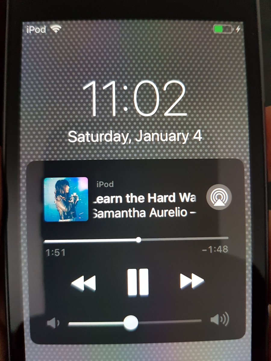 JeremySoers's tweet photo. @samanthaaurelio New iPod touch! First song... #LTHW https://t.co/DXufo8INJK