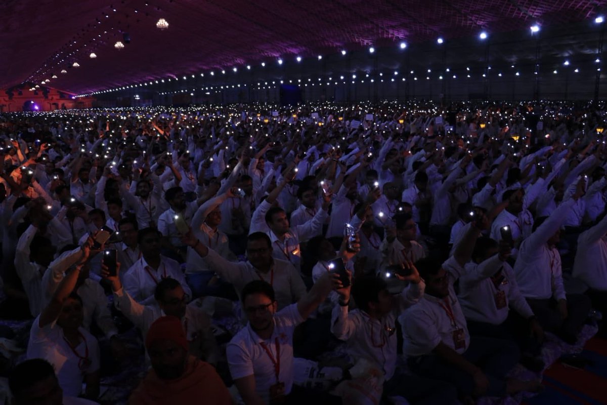 vijayrupanibjp's tweet photo. Sharing Glimpses of Atmiya Yuva Mahotsav at Vadodara. 

Jay Swaminarayan

@iHaridham https://t.co/y6YtSOCaJf
