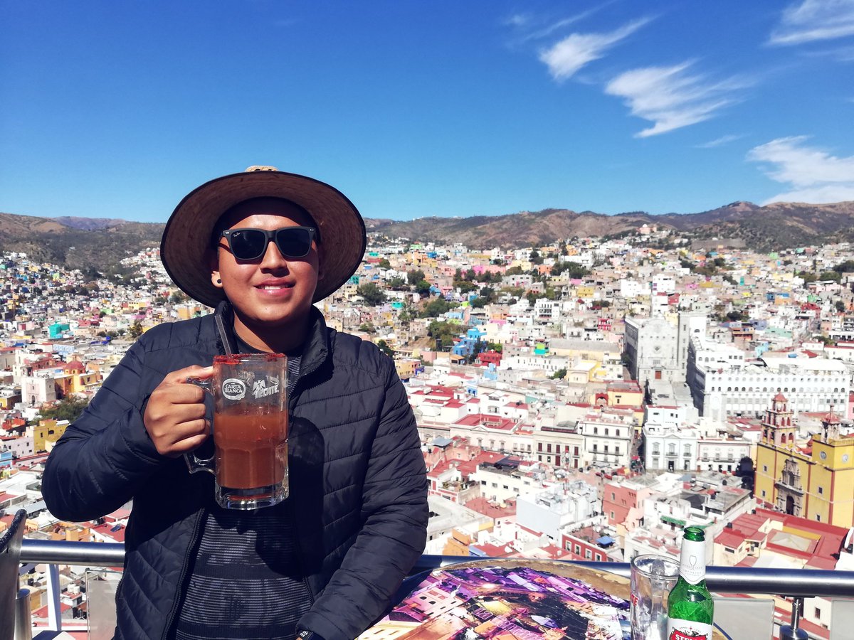 VictorJimsa's tweet photo. Hay Guanajuato no te rajes! https://t.co/MJJJdA0fhB