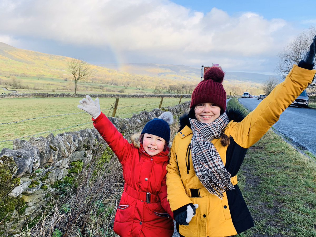 chris76brock's tweet photo. #Brocksontour 2020 π has begun! A rambling weekend @candmclub #Castleton club site. Today sees a 6 mile family hike up,around and down Mam Tor with a π celebration to finish. #makingmemories #swiftescape #motorhome @karen77brock https://t.co/KbcODaBeE6