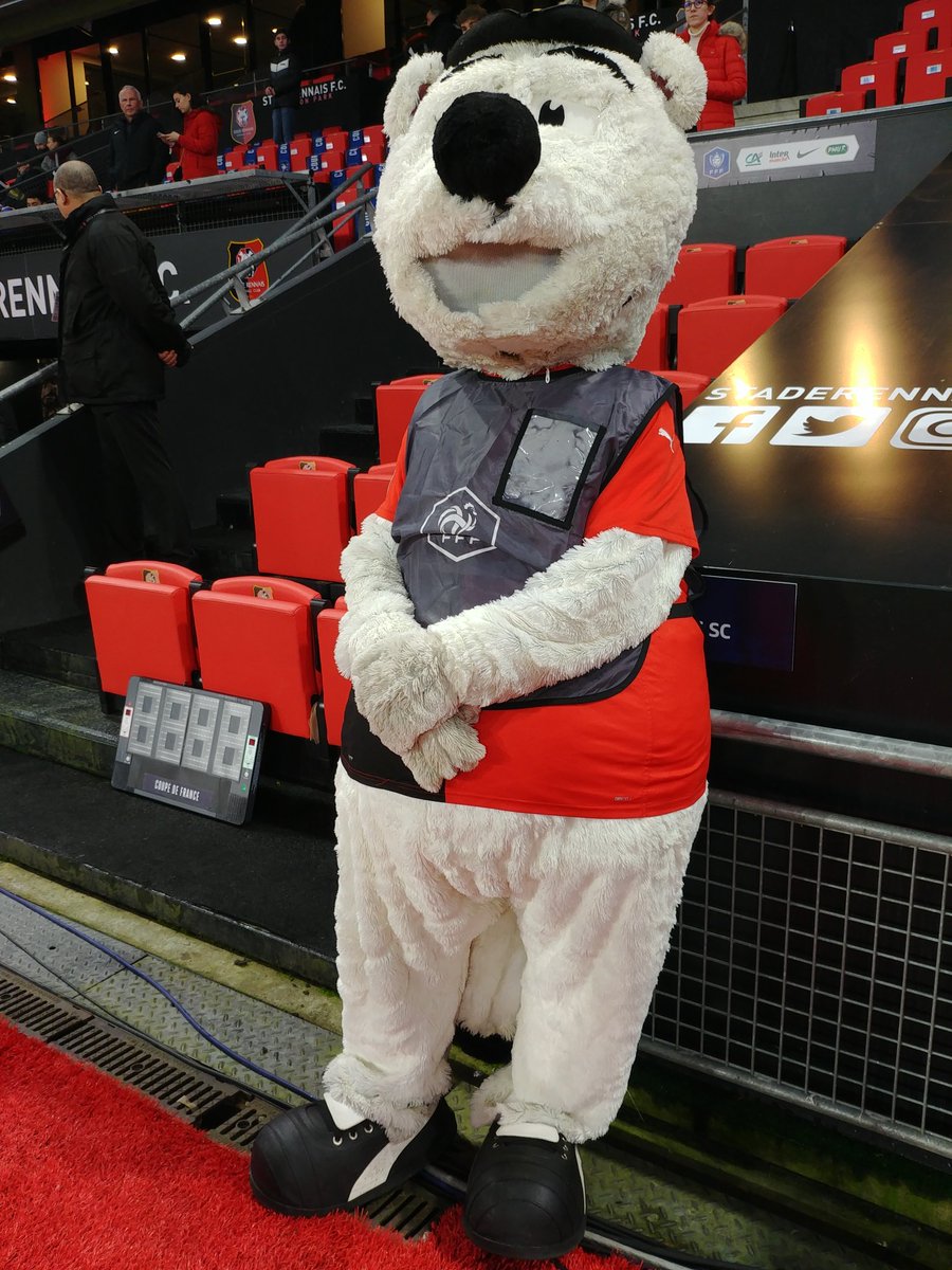 ErminigOfficiel's tweet image. Qui peut dire qu'il a plus de style que moi ? #SRFCASC