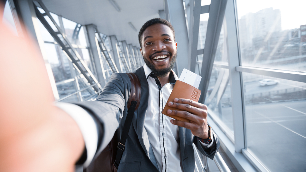 Good news for African travelers! In 2019, a record 47 countries improved or maintained their visa openness scores in 2019, which on average have risen year-on-year. #AfricaVisaOpennessIndex 

👉🏿 bit.ly/39A2zBK