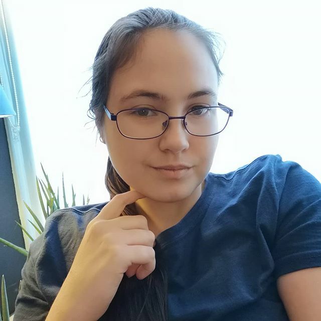 First selfie of 2020 for insta. Lol. https://t.co/wW9sVOsO0o https://t.co/U3p7ulmEjA