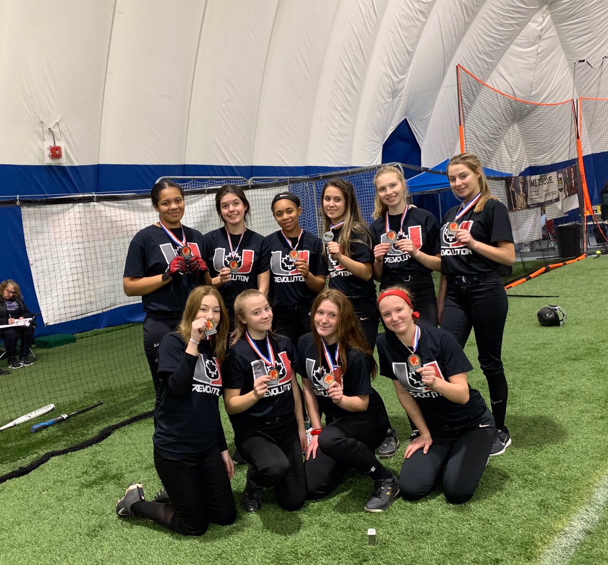 A 2-1 finish Friday at the Dome. Congratulations to UTM Windsor for playing well against some older teams this weekend in Ohio. 🥎🇨🇦🥎