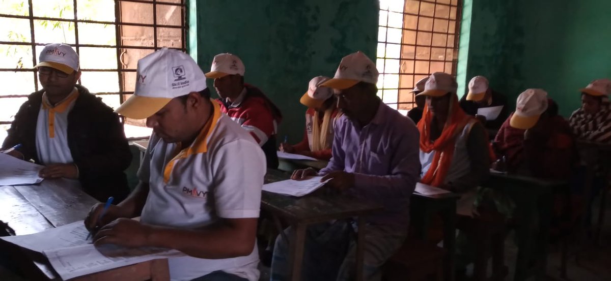 kipsskills's tweet photo. Training of PMKVY RPL batch has been successfully completed under Painting & Coating Sector Skill Council at Purnia (Bihar)
#NSDC #PCSC #skillIIndia #PMKVY #abskillskibaari #skilltraining #SkillIndia
@NSDCINDIA @coatingskill @MSDESkillIndia @DrMNPandeyMP @PMOIndia @PMOIndia https://t.co/CrRh8FuQ0D