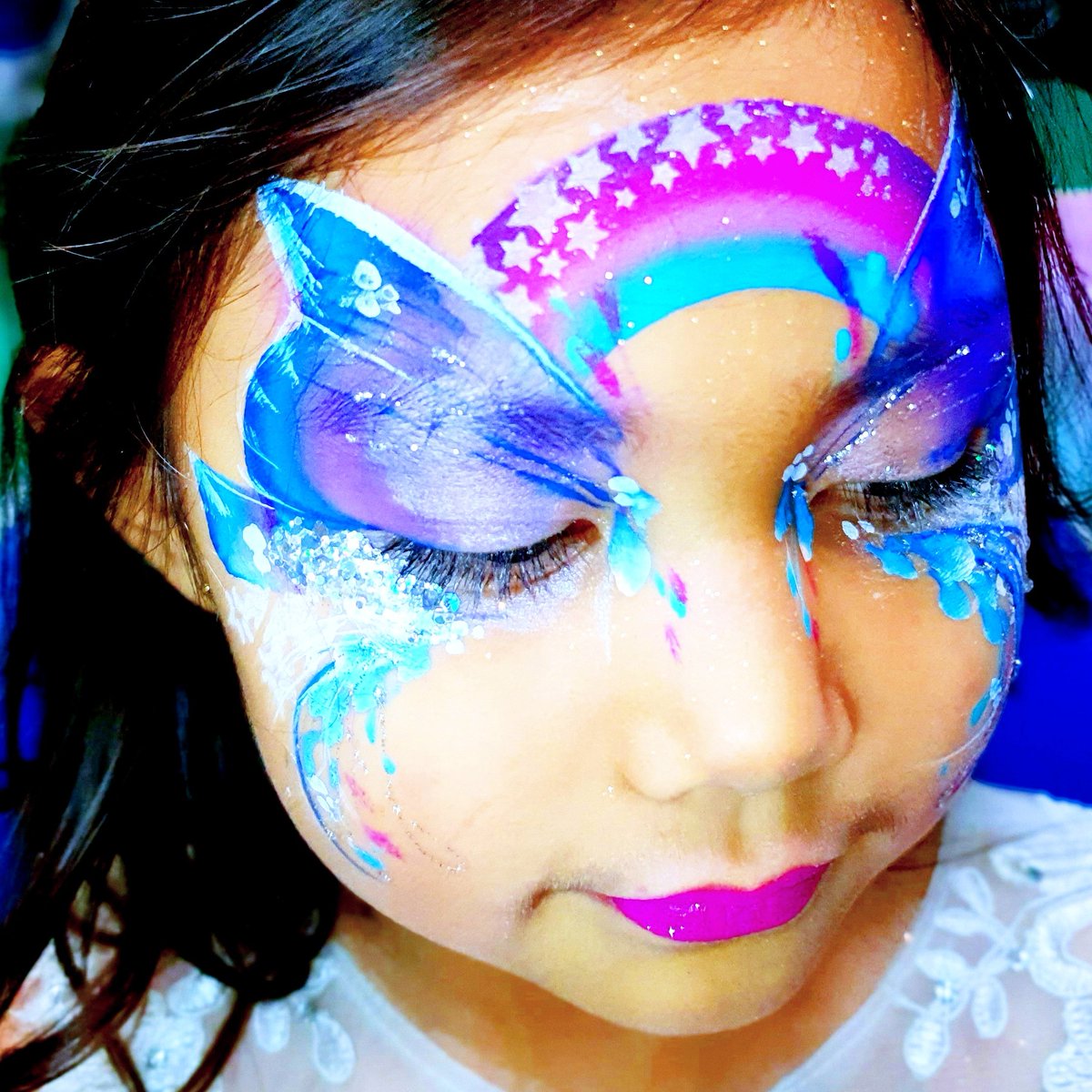 Birthday butterflies ...
#tickboomfacepainting #facepainting #Brighton #festivalfaces #festivalmakeup #glitter #weddingplanner #weddingideas #corporateevents #eventideas #brightonevents #eventprofs #eventprofessionals #eventprofsuk #londonfacepainter #brightonfacepainter