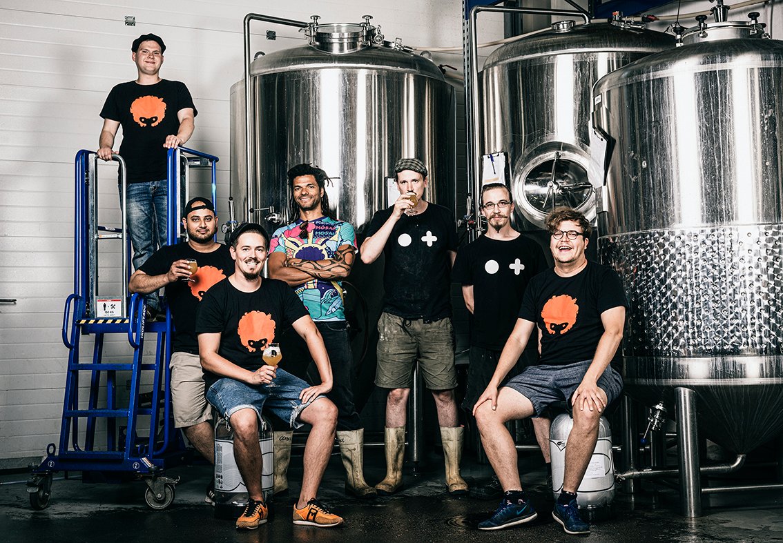 bpbeerweek's tweet photo. Announcement time again as we still have a long way to go with dropping names, while time is seriously running out. We're happy to leave this pic here as @coolheadbrew is joining us for #bpbw2020 and we couldn't be more stoked! Pre-sale tickets are still on btw. #nevergofullcraft https://t.co/7GChITalbF