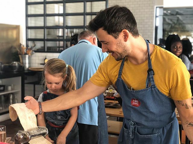 Just making ravioli together with this little cutie... #axelle #cookingworkshop 🥰 ift.tt/2ZRn5cP