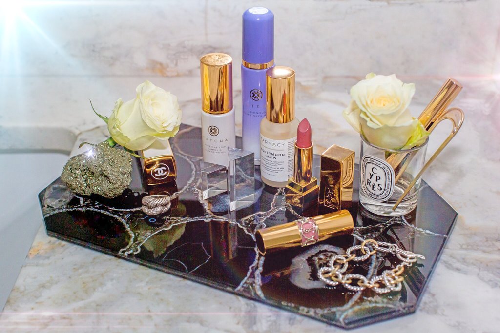 Beautiful Soji High Trays are now available in many designs. Purchase your beautiful tray today by clicking the link on top of my main page or enter address lddy.no/4uhy