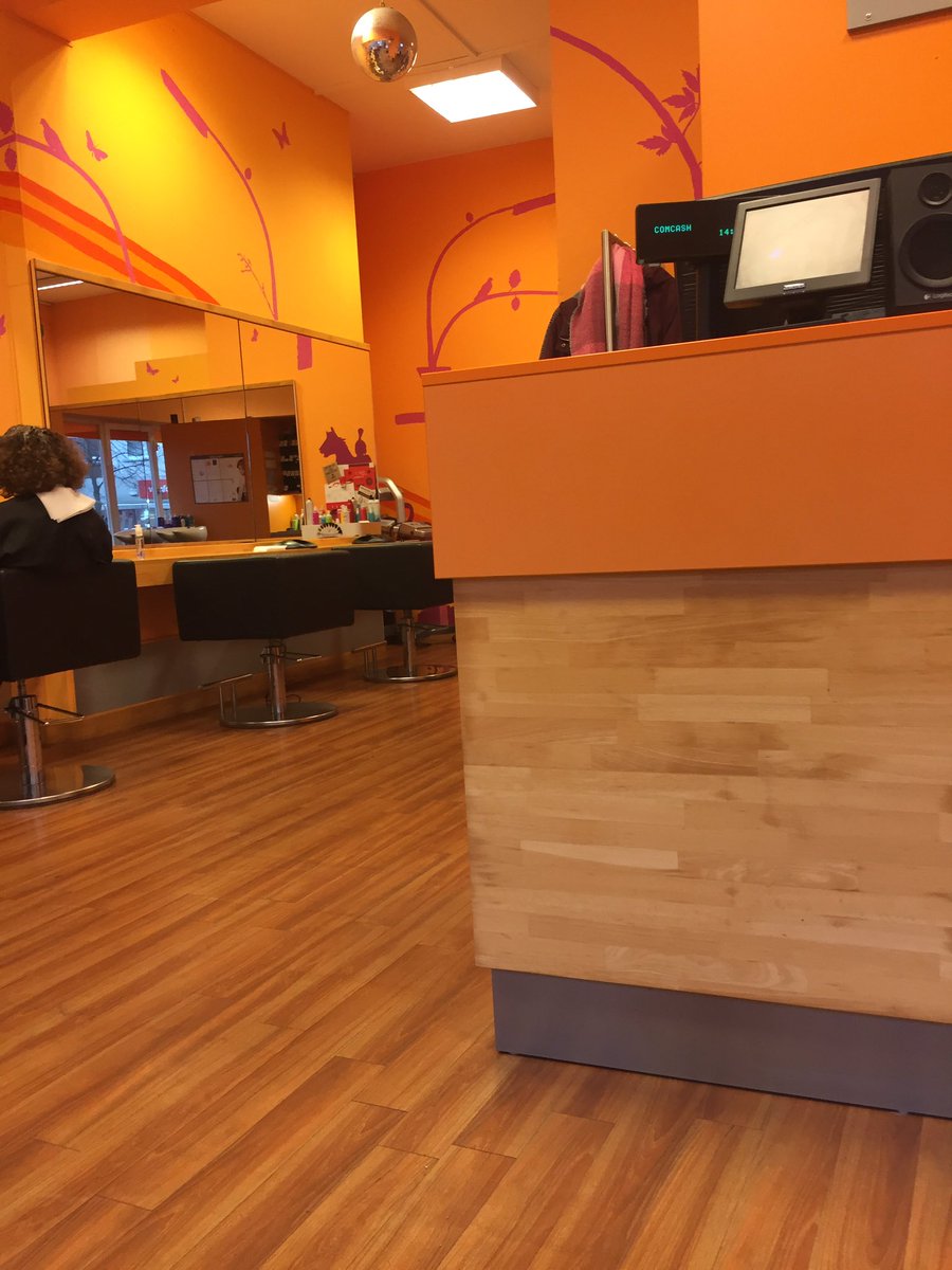 cachica's tweet image. Haare dunkler färben 
#dingedieichsonstnichtmache
#challenge2020 #kw01