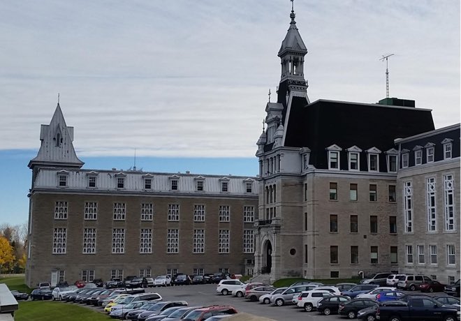 vcfmtl's tweet photo. A Place We Call Home 🏡
Excited to have our Valencia Academy Canada students enrolled at College Bourget this coming fall 🏫
More details about the program can be found here 🔗https://t.co/oxvs7QGB2b
#VCFPlay #VCFMTL https://t.co/NlZWssfuPi