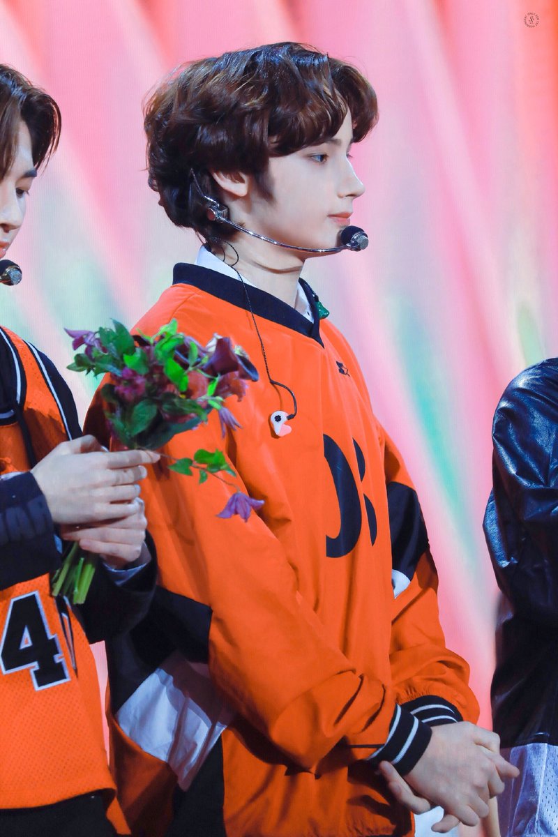 20020814_com's tweet photo. 200104 골든디스크 
#투모로우바이투게더 #TOMORROW_X_TOGETHER #TXT
#휴닝카이 #HUENINGKAI https://t.co/qlwotykvmU