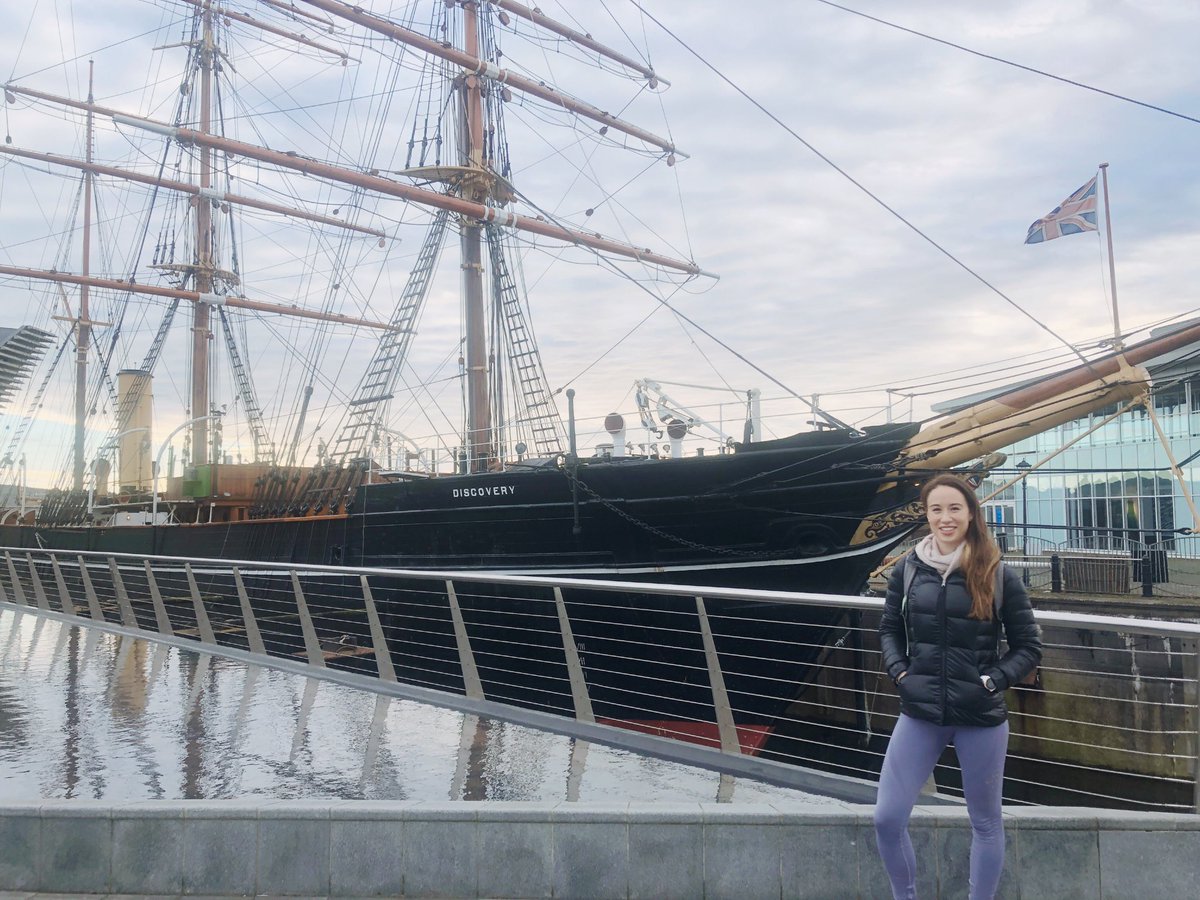 🌊 After two research cruises on the current RRS Discovery with @COMICS_Carbon it was really exciting to have a chance to see the original RRS Discovery @DiscoveryDundee while passing through Dundee today! @NOCNews #phdlife #rrsdiscovery
