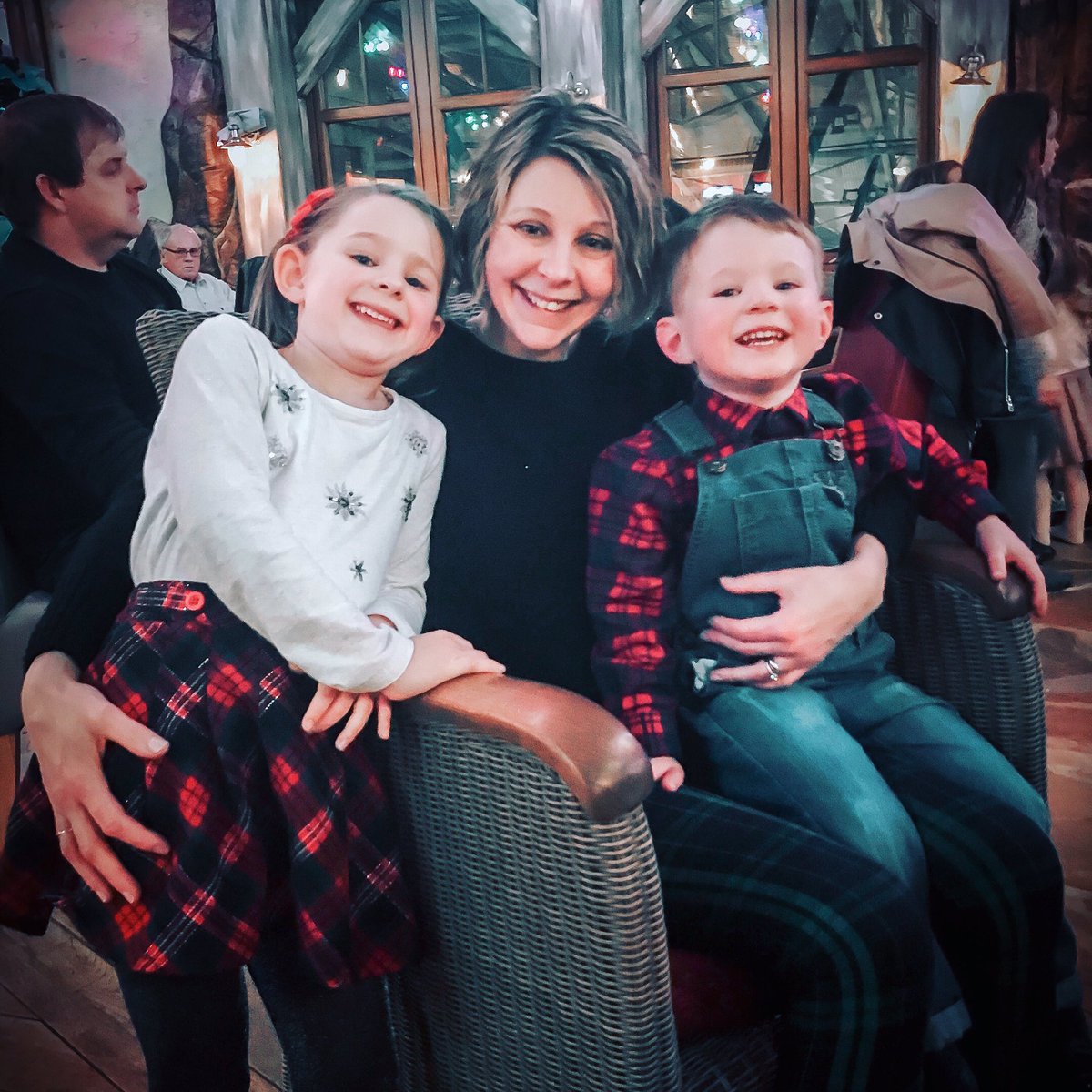 DadGrouchy's tweet photo. Everything and More. 👨‍👩‍👧‍👦 💖 
.
.
.
#Family #familytime #familyfirst #familygoals #familyfun #familyphotography #FamilyLove #familyday #familytrip #familylife #familyphoto #familyphotographer #FamilyTravel #familyguy #FamilyBusiness #familyvacation #familyportrait #familyphotos https://t.co/C8PvmyulAT