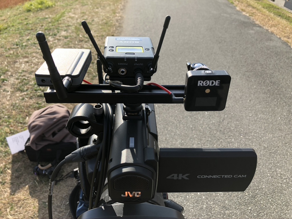 TimecodeLab's tweet photo. 楽しいテストの時間になりました。
800Mhz帯の安定感がやっぱり凄かったです。
評価とレビューはまた後日。

#RODE #WirelessGO #AZDEN #PROXR #SONY #UWP
#JVC #HC550
#マイクが目立つようにと白ニットを着て来てくれた https://t.co/bLJTpSnIdJ