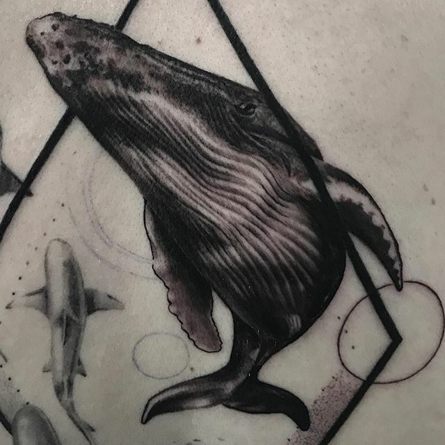 Rrrrremy's tweet photo. Happy new year everyone! Can’t believe in 2020! Excited to see what the year brings! 🖤🖤🖤 Thanks to all my clients for keeping me busy, can’t wait to finish some projects and make space for some new pieces to blossom! 👏🏻 Especially cannnooottttt wait to finish this one! 
Part… https://t.co/yQoyPNptN9